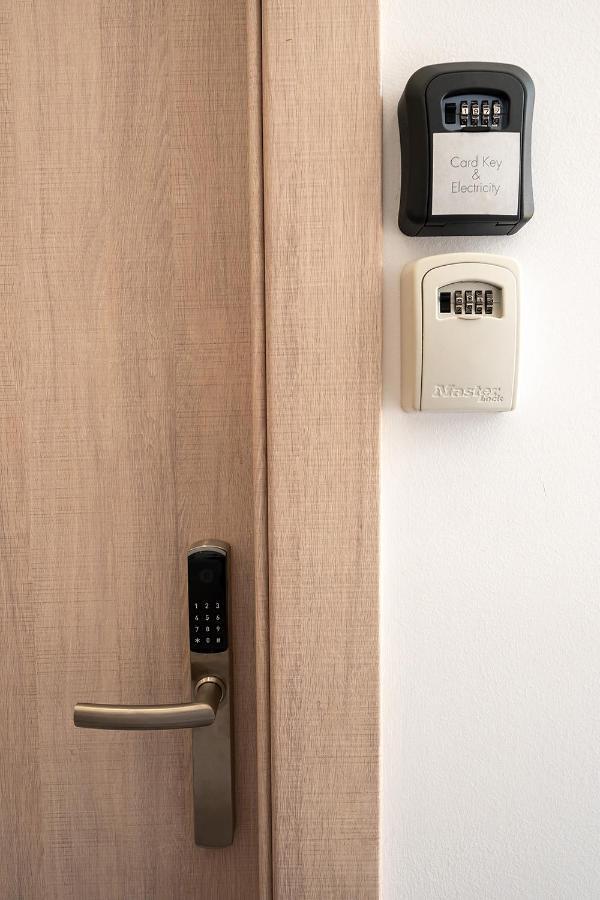 Apartment 2 *